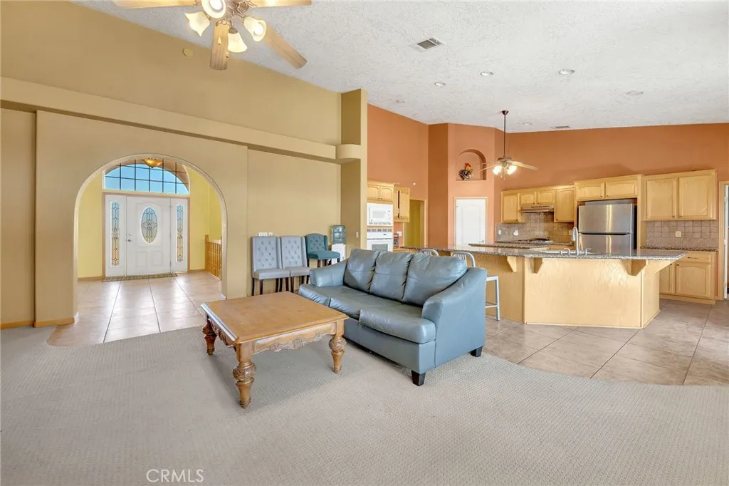 Apple Valley, California 92308, United States, 5 Bedrooms Bedrooms, ,3 BathroomsBathrooms,Residential,Active,117651