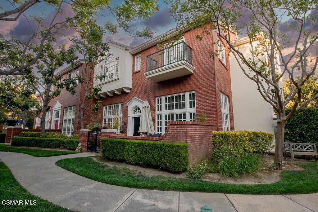 2491 Swanfield Court