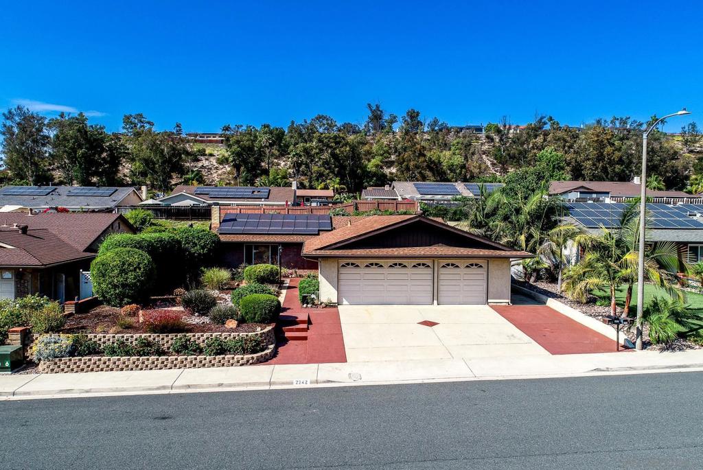 2242 Valley Lake Drive