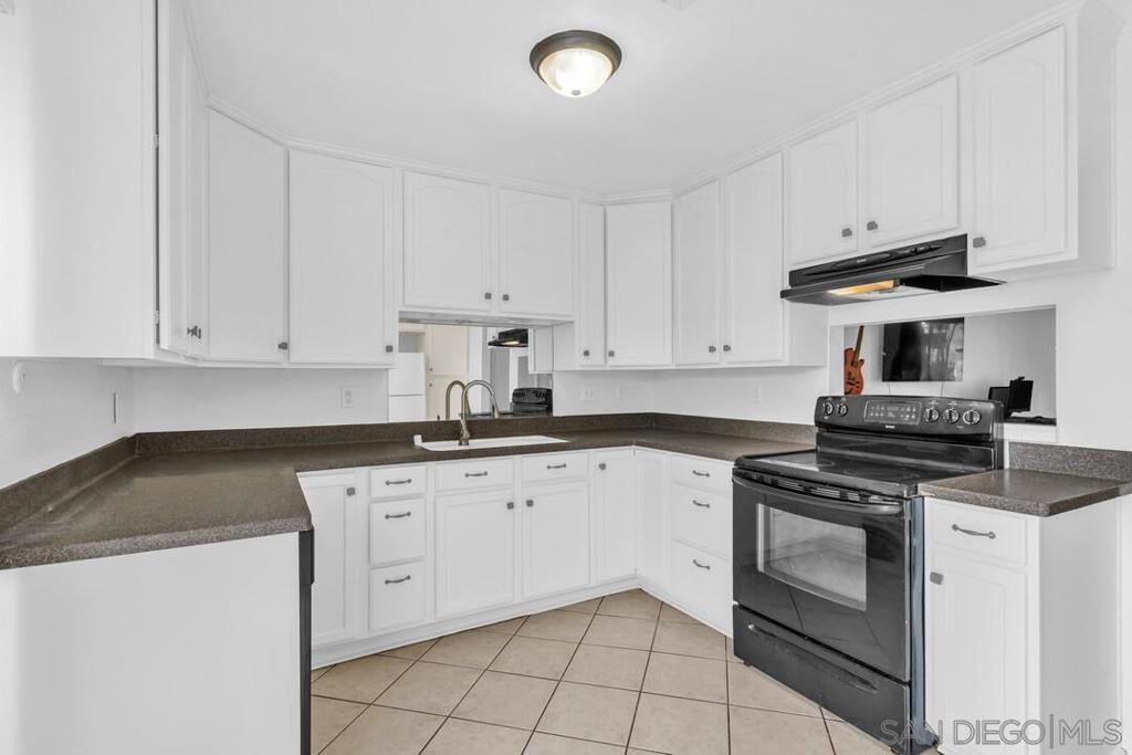 888 Cherrywood Way Unit 3