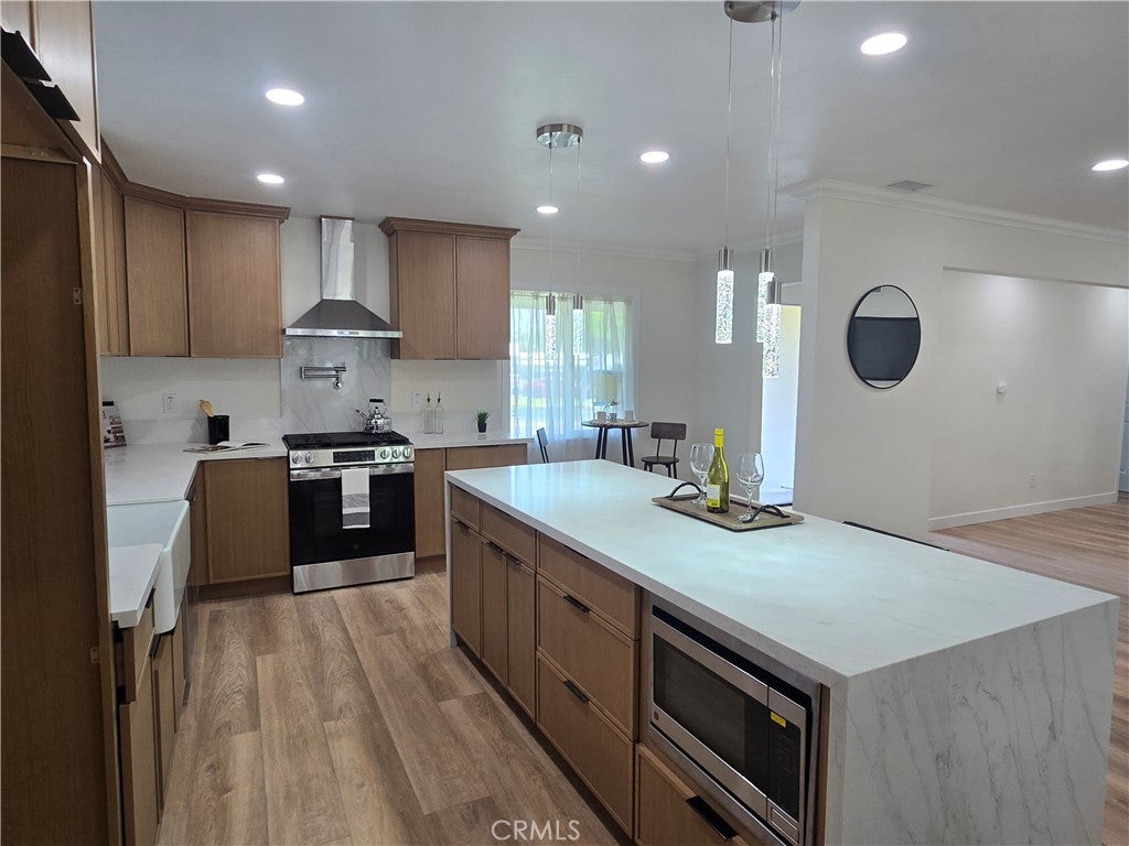 12733 Meadow Green