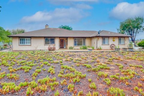 11201 Calle Oro Verde Valley Center CA 92082