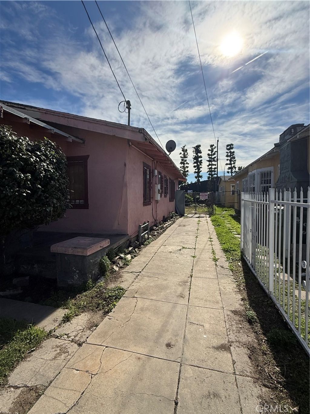 Photo of 142 W 58th St, Los Angeles, CA 90037 (MLS # OC26016245)