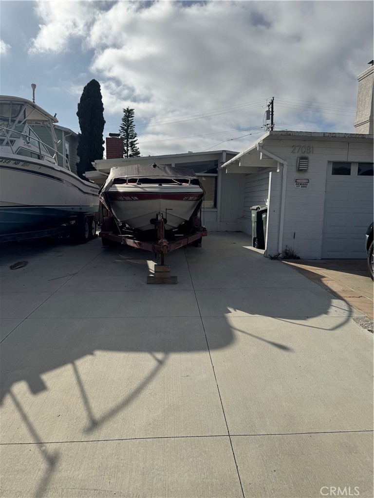 27081 Camino De Estrella