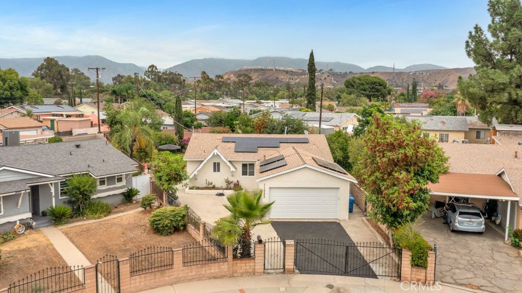 Photo of 11552 11552 Fellows, Pacoima, CA 91331 (MLS # SR25229283)