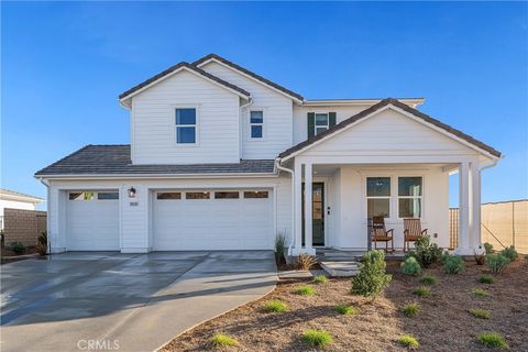 Photo of 28516 Wildflower Terrace, Castaic, CA 91384 (MLS # SR26066767)