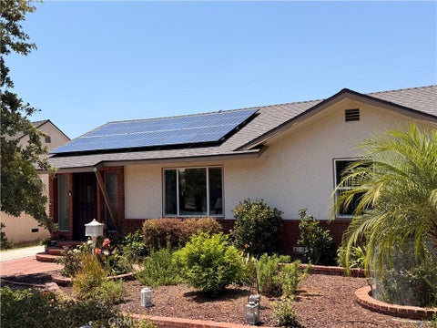 Photo of 6035 Bonfair Avenue, Lakewood, CA 90712 (MLS # SB26175139)
