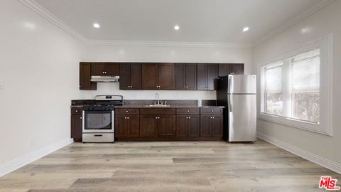 Photo of 1117 S Westlake Avenue #306, Los Angeles, CA 90006 (MLS # 26703211)