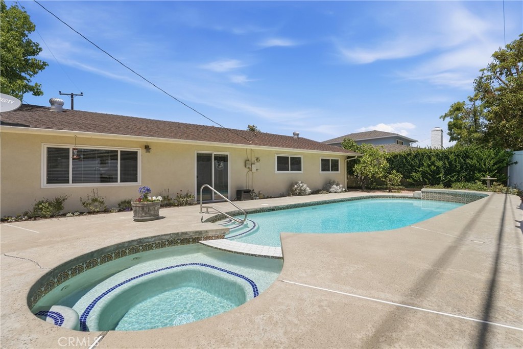 15826 Hillgate Drive