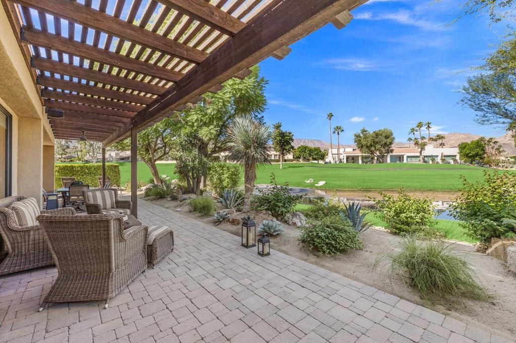 Photo of 73261 Mariposa Drive, Palm Desert, CA 92260 (MLS # 219137521DA)