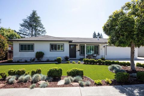 Photo of 317 Tyrella Avenue, Mountain View, CA 94043 (MLS # ML82044040)
