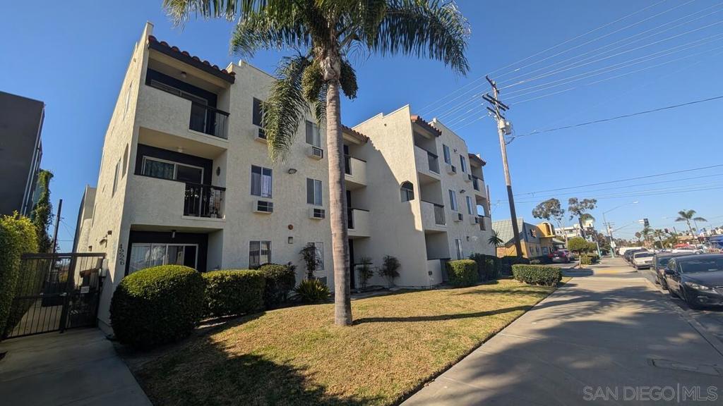 Senior Apartment Building in North Park For Sale Twenty-Six, 1 Bedroom / 1 Baths