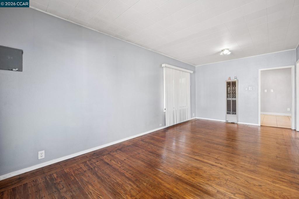 3524 3524 Bissell Ave