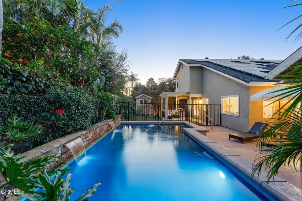 Photo of 738 Capitan Street, Thousand Oaks, CA 91320 (MLS # V1-35175)