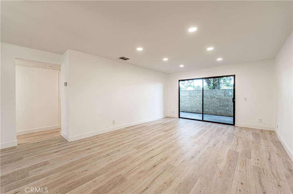 611 W 1st Street 101