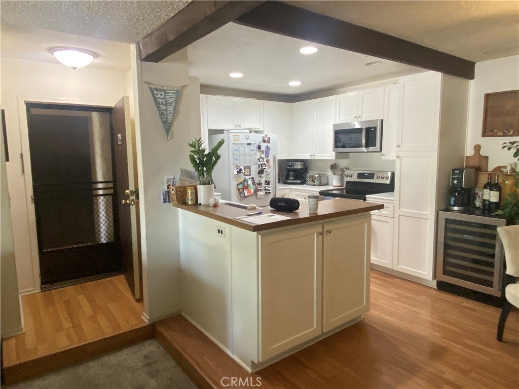 Photo of 21372 Brookhurst ST #725, Huntington Beach, CA 92646 (MLS # NP26123228)