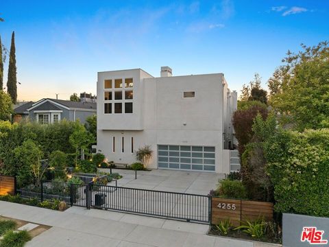 4255 Saint Clair Avenue Studio City CA 91604