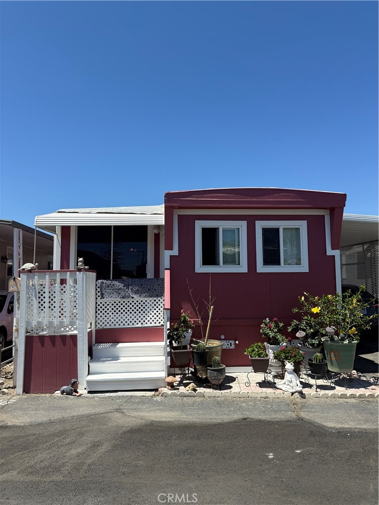 435 E Gardena Boulevard 42
