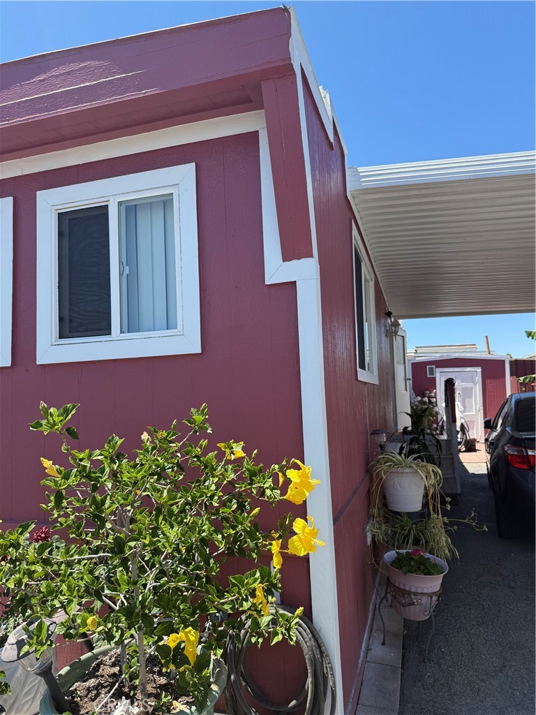 435 E Gardena Boulevard 42