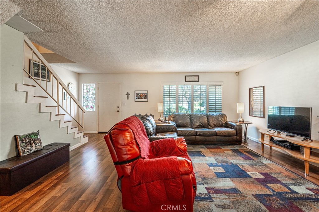 9739 Reseda Boulevard 36