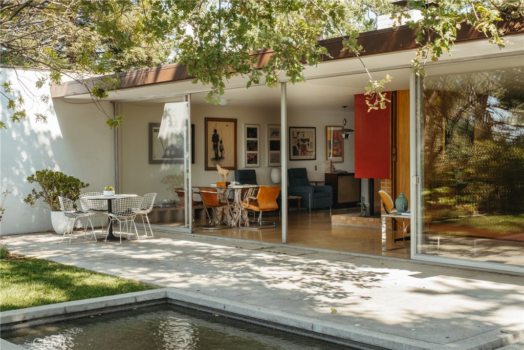 1248 La Peresa Drive