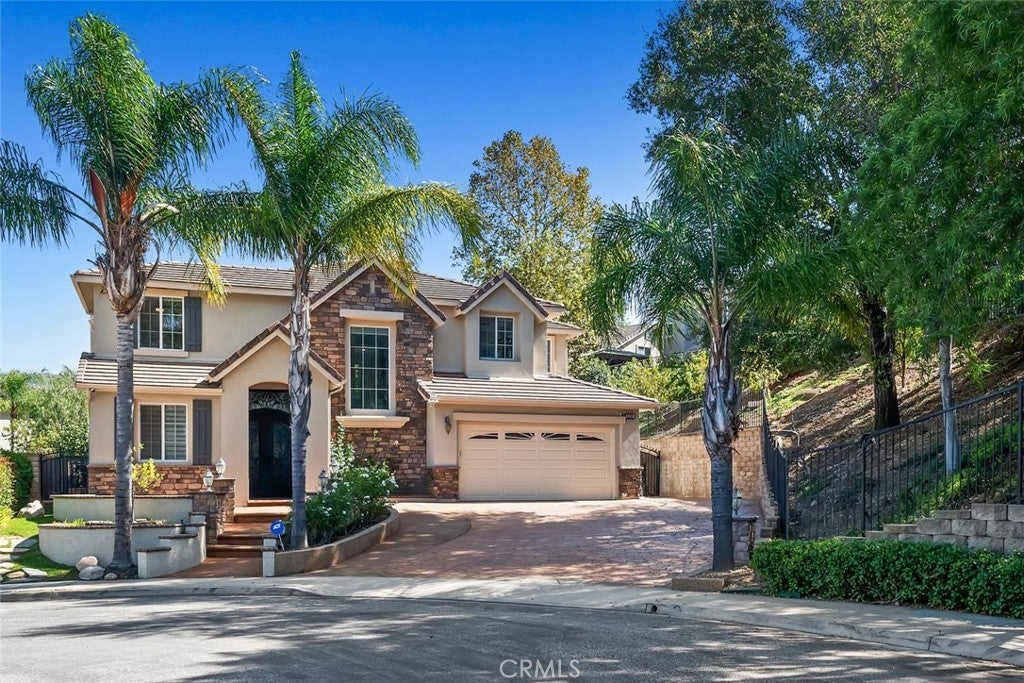 5290 Holly Oak Court