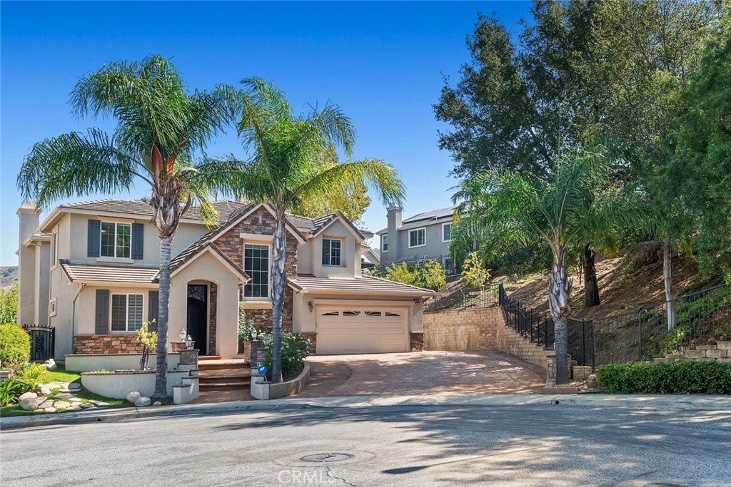 5290 Holly Oak Court