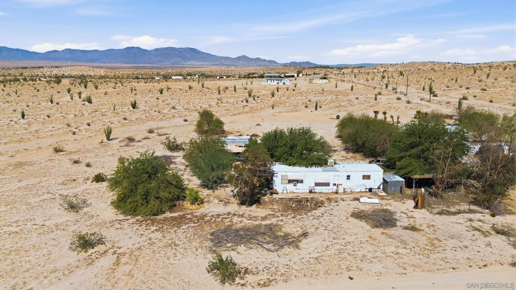 5785 Split Mountain Road