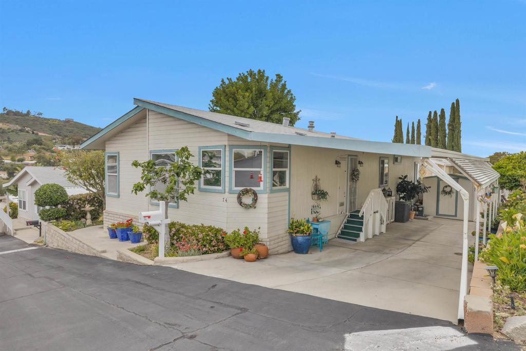 8661 Wintergardens Blvd 74