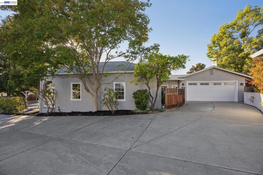 194 Kottinger Dr