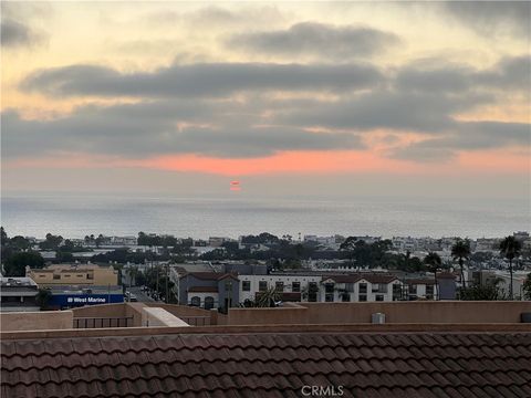 Tiny photo for 419 Anita Street #A, Redondo Beach, CA 90278 (MLS # SB25185684)