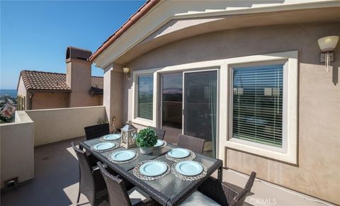 Tiny photo for 419 Anita Street #A, Redondo Beach, CA 90278 (MLS # SB25185684)