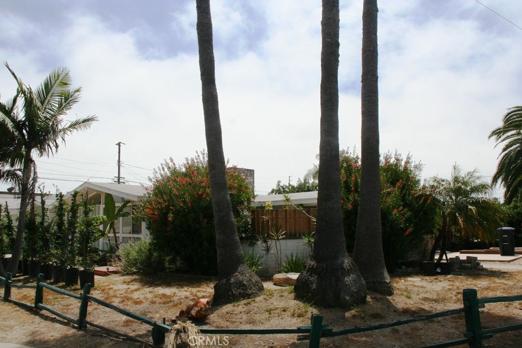 703 Center ST, Costa Mesa CA 92627