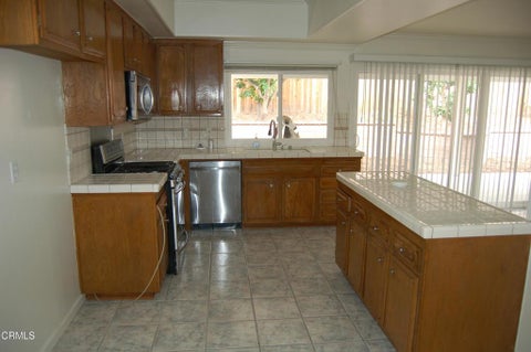 Tiny photo for 81 S Jerome Avenue, Thousand Oaks, CA 91320 (MLS # V1-38434)