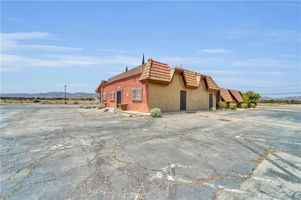 40420 10th Street W