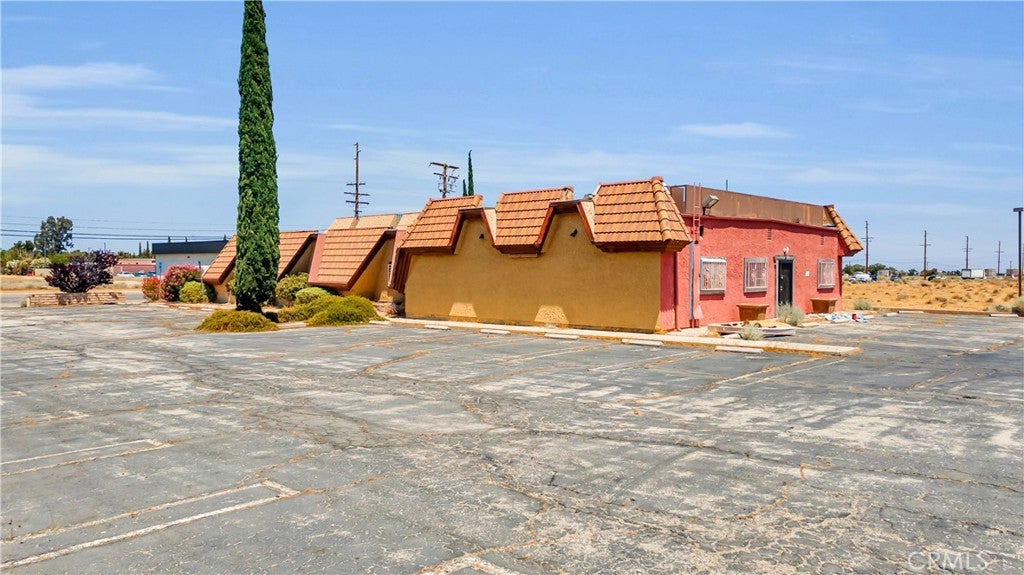 40420 10th Street W
