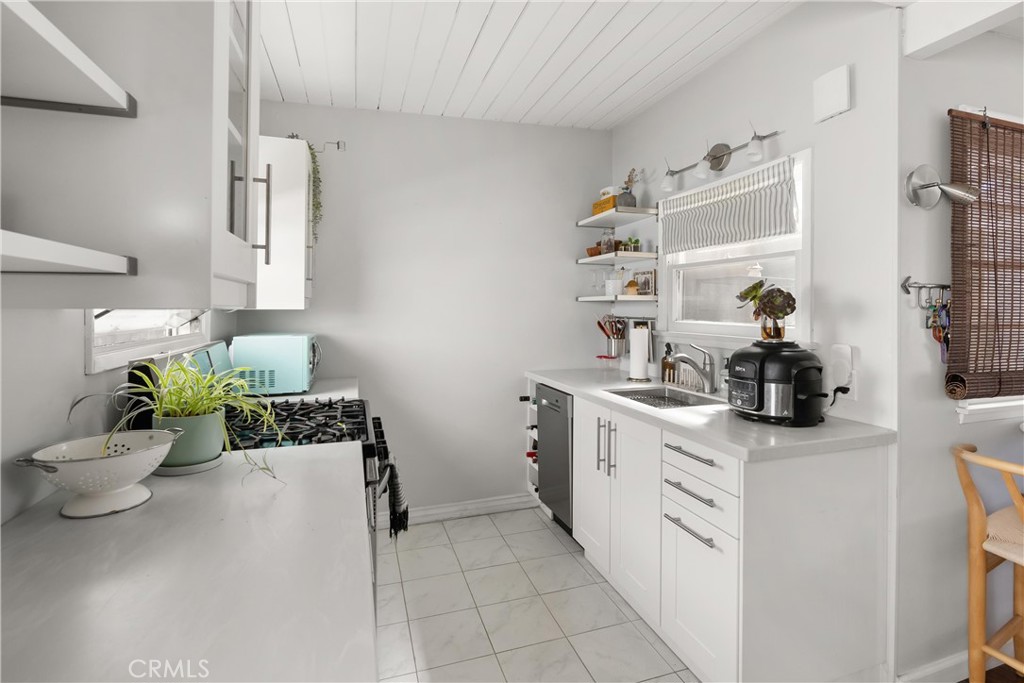 Corona del Mar South of PCH (CDMS) - Residential