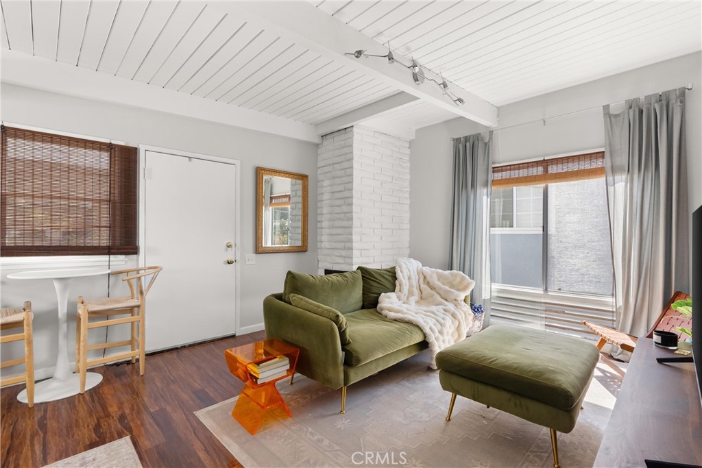 Corona del Mar South of PCH (CDMS) - Residential