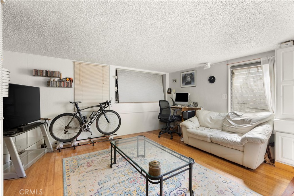 Corona del Mar South of PCH (CDMS) - Residential