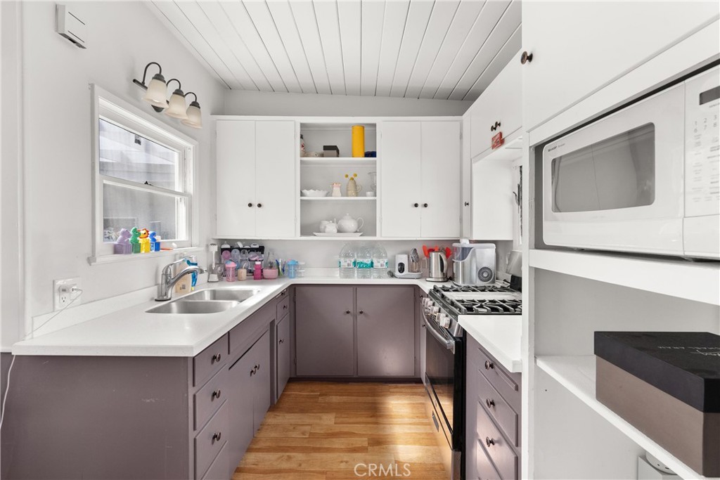 Corona del Mar South of PCH (CDMS) - Residential