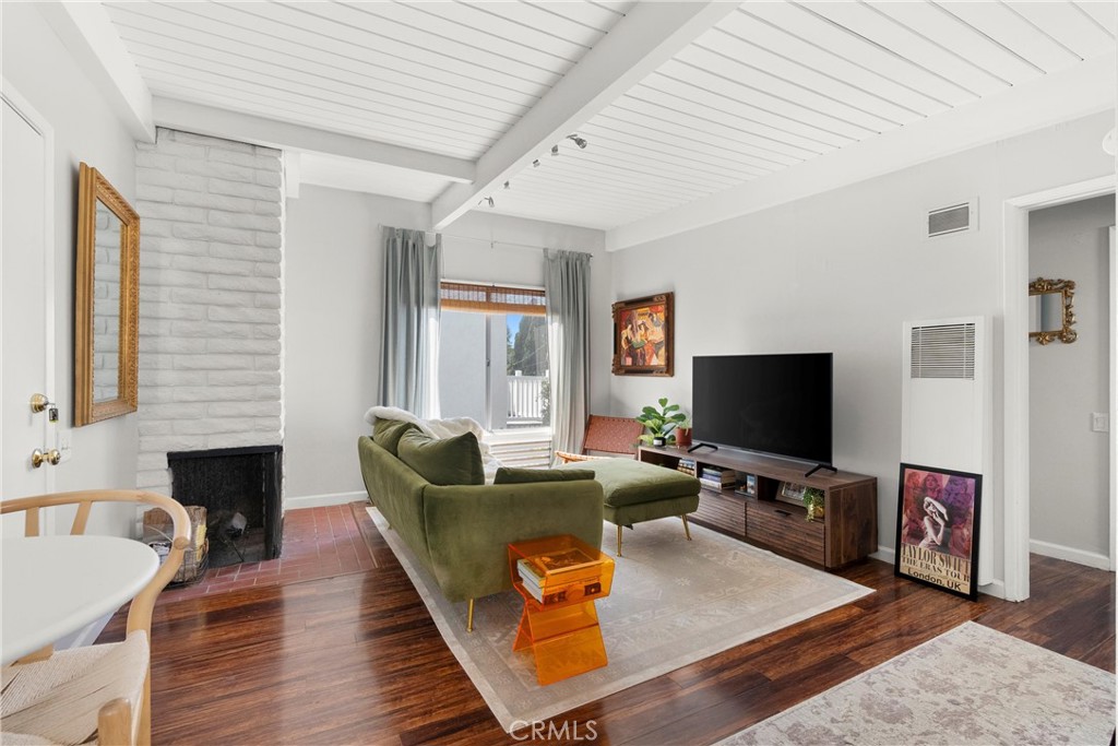 Corona del Mar South of PCH (CDMS) - Residential