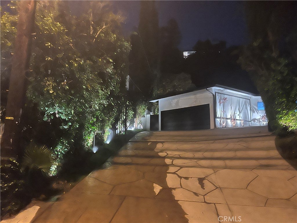 3267 Laurel Canyon Boulevard