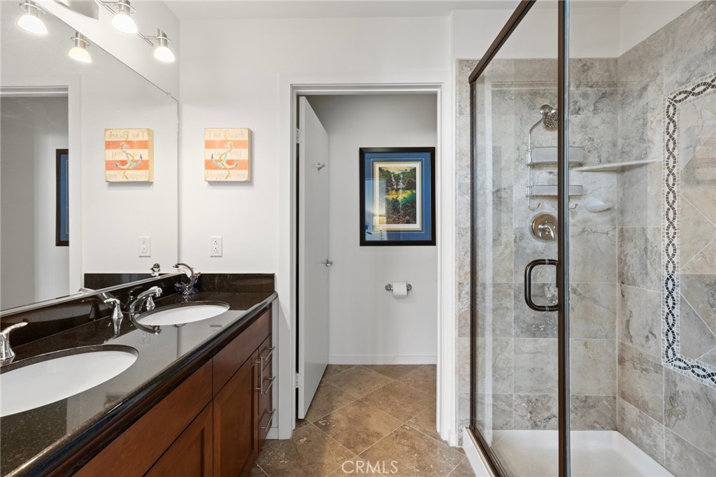 Downtown (DT) - Residential