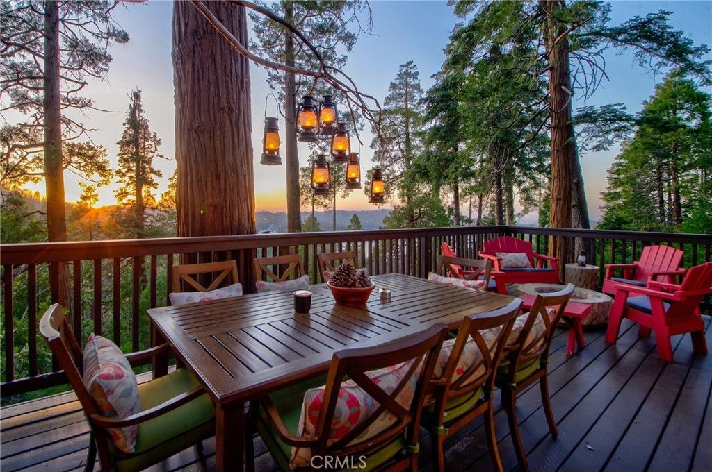 Photo of 540 Rose Quartz Dr, Lake Arrowhead, CA 92352 (MLS # IG26063637)