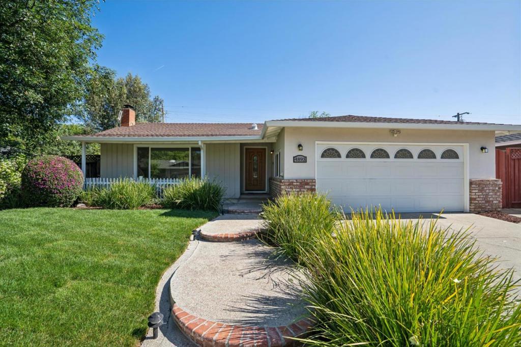 4893 Clarendon Drive
