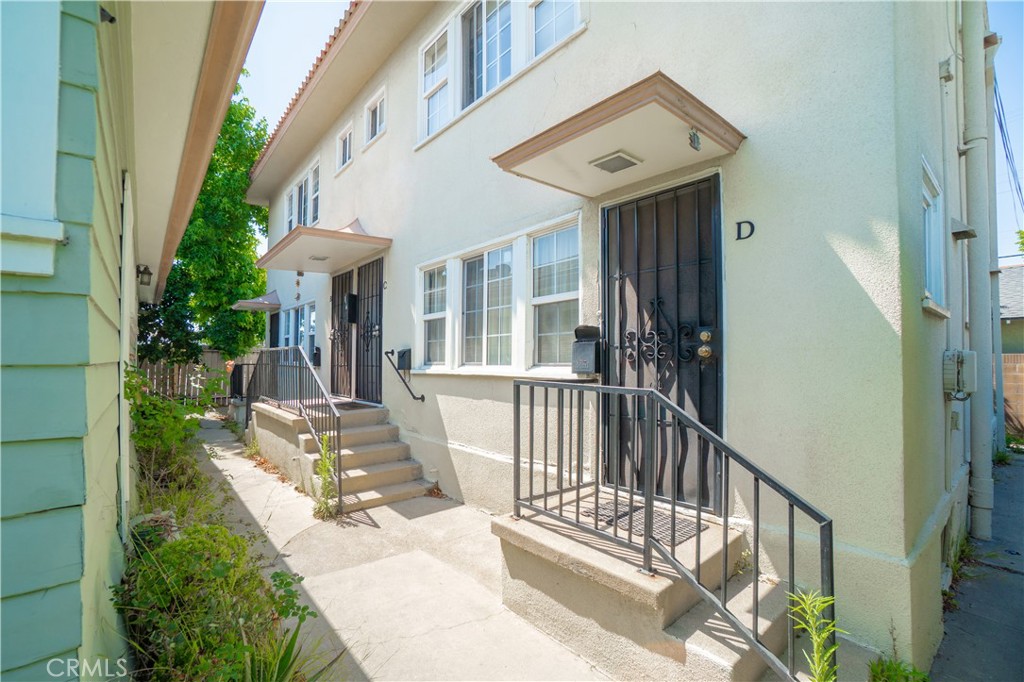 2415 E 7th