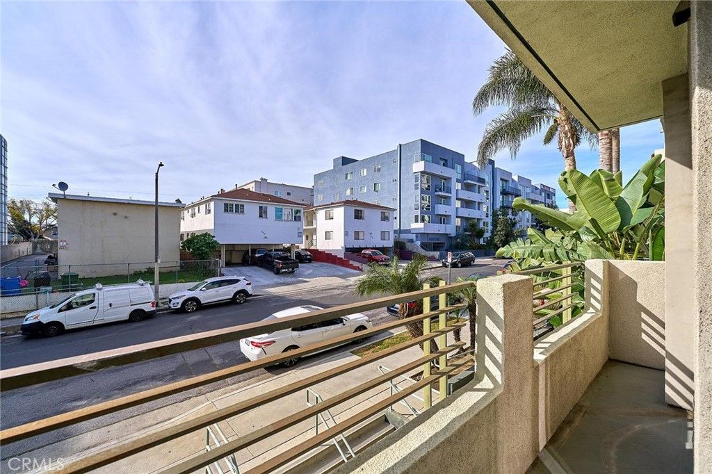 Photo of 1036 S Serrano Ave #105, Los Angeles, CA 90006 (MLS # PW26031160)