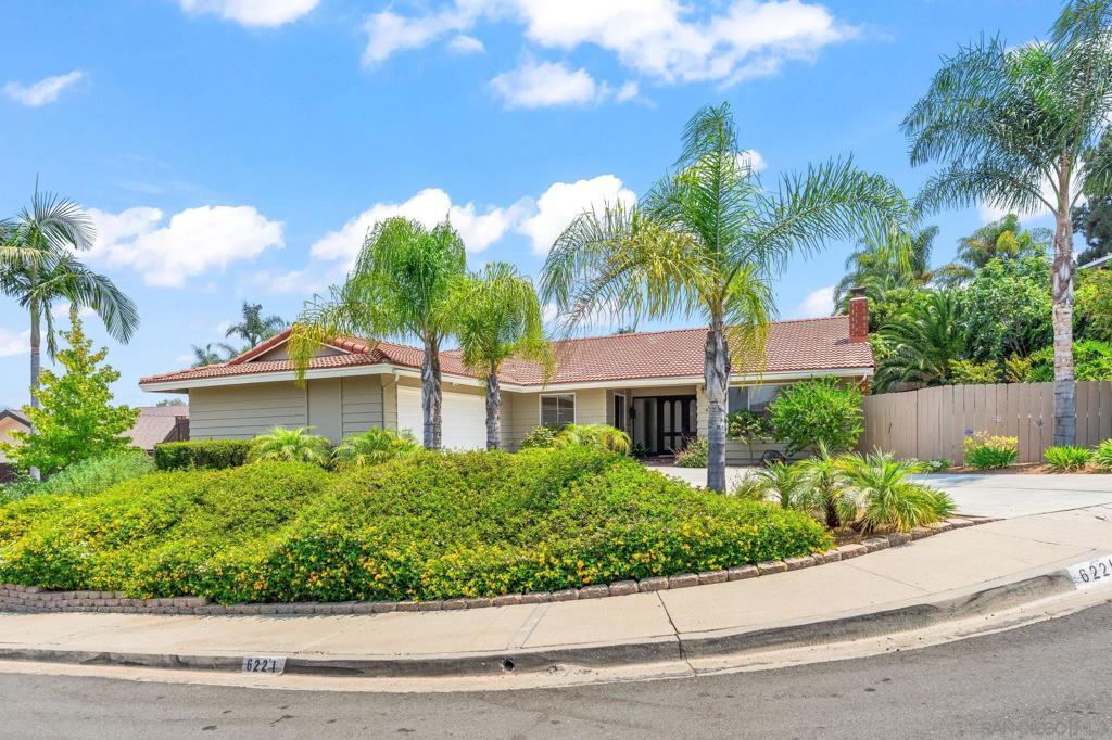 6221 BRYNWOOD COURT