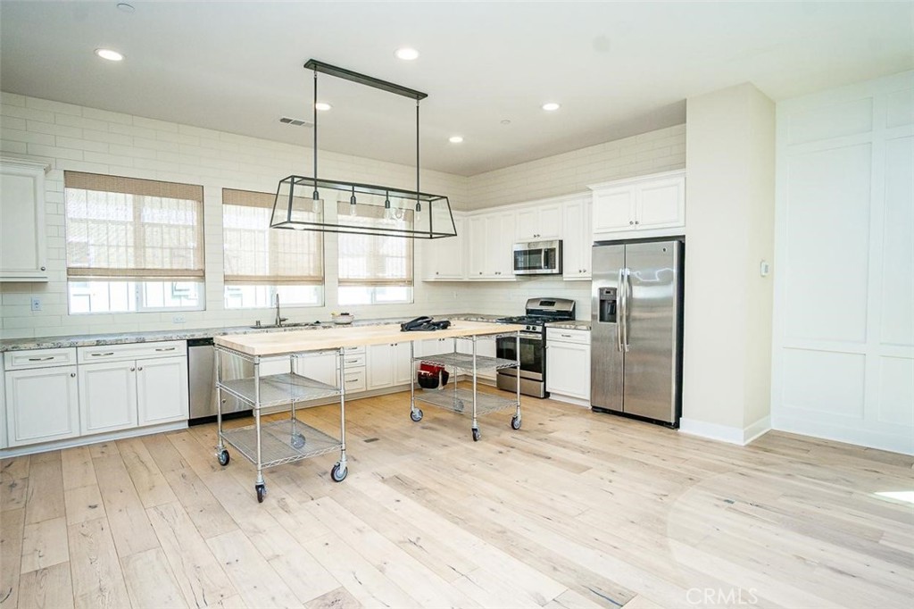 Harbor Venture - Residential Lease