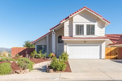 Photo of 15600 Lake Ridge Rd, Lake Elsinore, CA 92530 (MLS # SW25267509)
